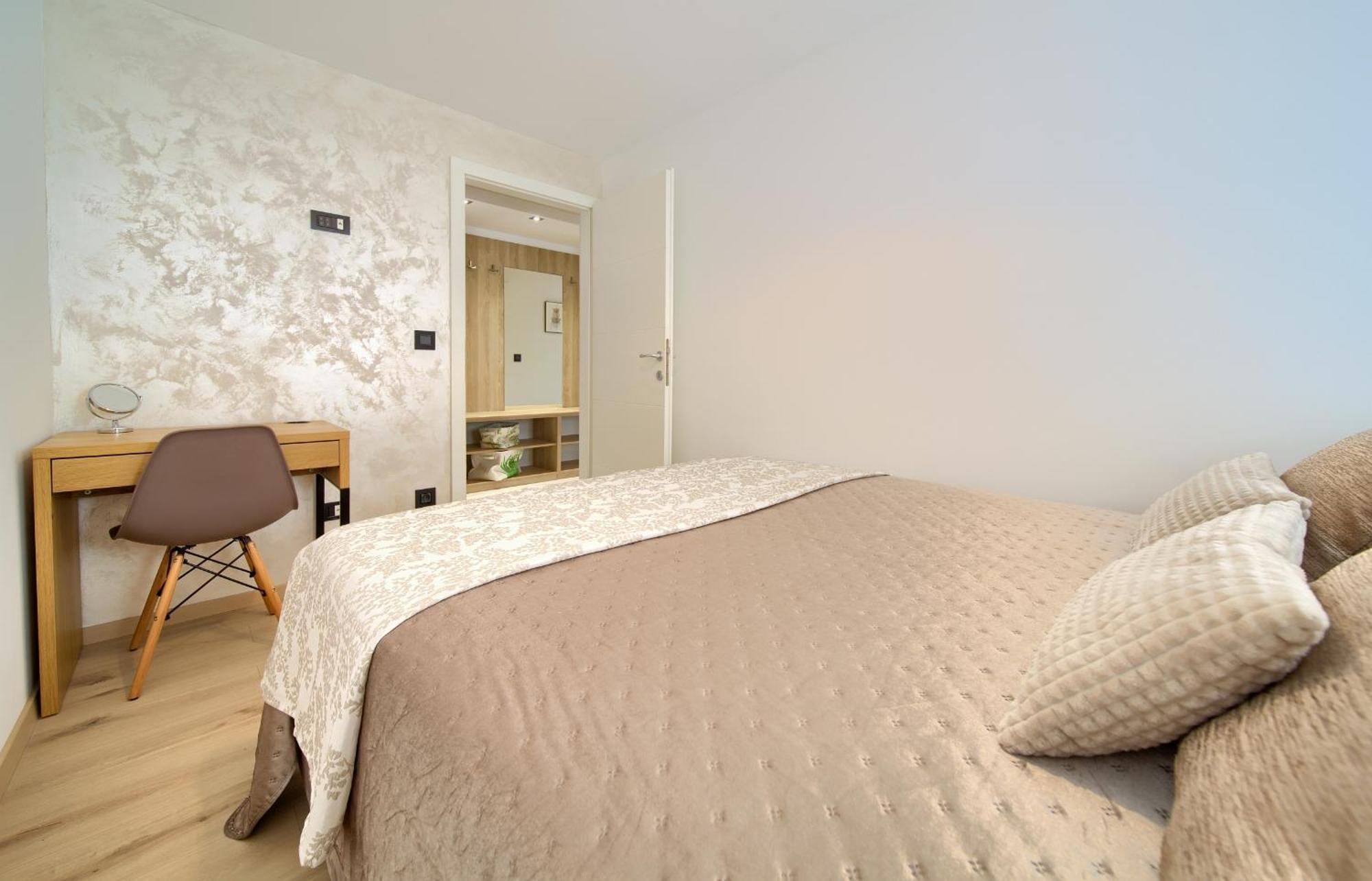 Apartments Sinisa - Krk Town Szoba fotó
